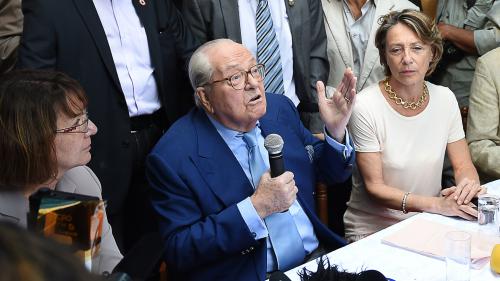 Jean-Marie Le Pen appelle à enterrer la hache de guerre... mais veut créer son mouvement au FN