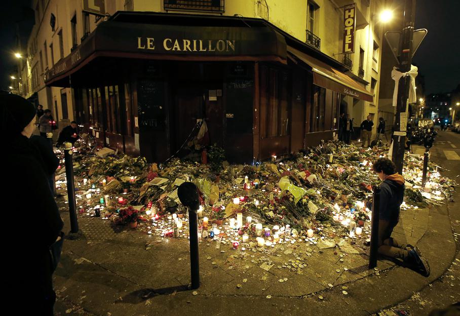 EN IMAGES. Attentats De Paris : Ces Photos Que L'on N'oubliera Jamais