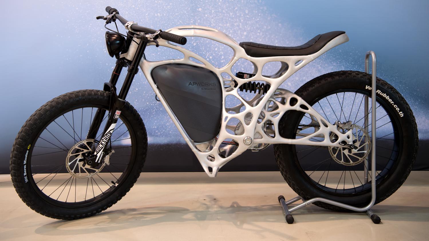 VIDEO. Voici la Light Rider, la moto du groupe Airbus