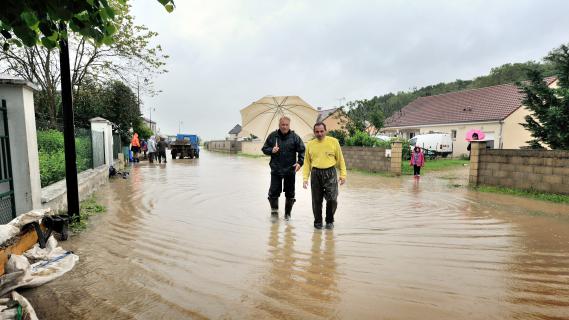 Inondations : La Région De Rouen Et D'Elbeuf En Vigilance Rouge