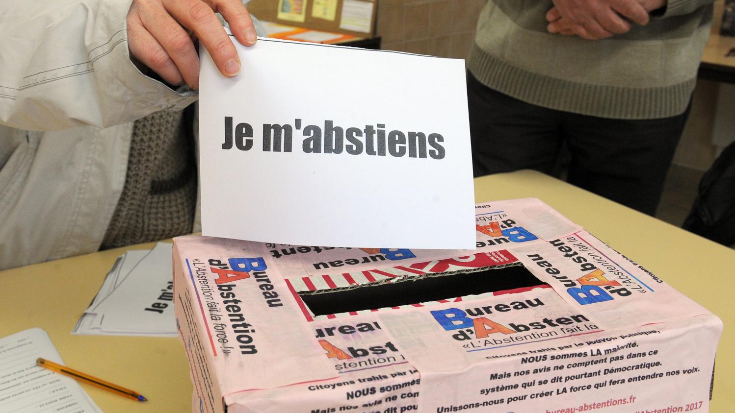 L Gislatives Une Abstention Record Au Premier Tour