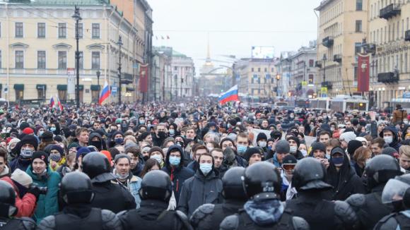 La répression s accentue en Russie avant de nouvelles manifestations