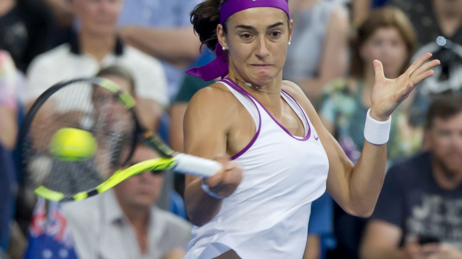 Caroline Garcia Bat Pauline Parmentier Et Va En Demi Finales Monterrey