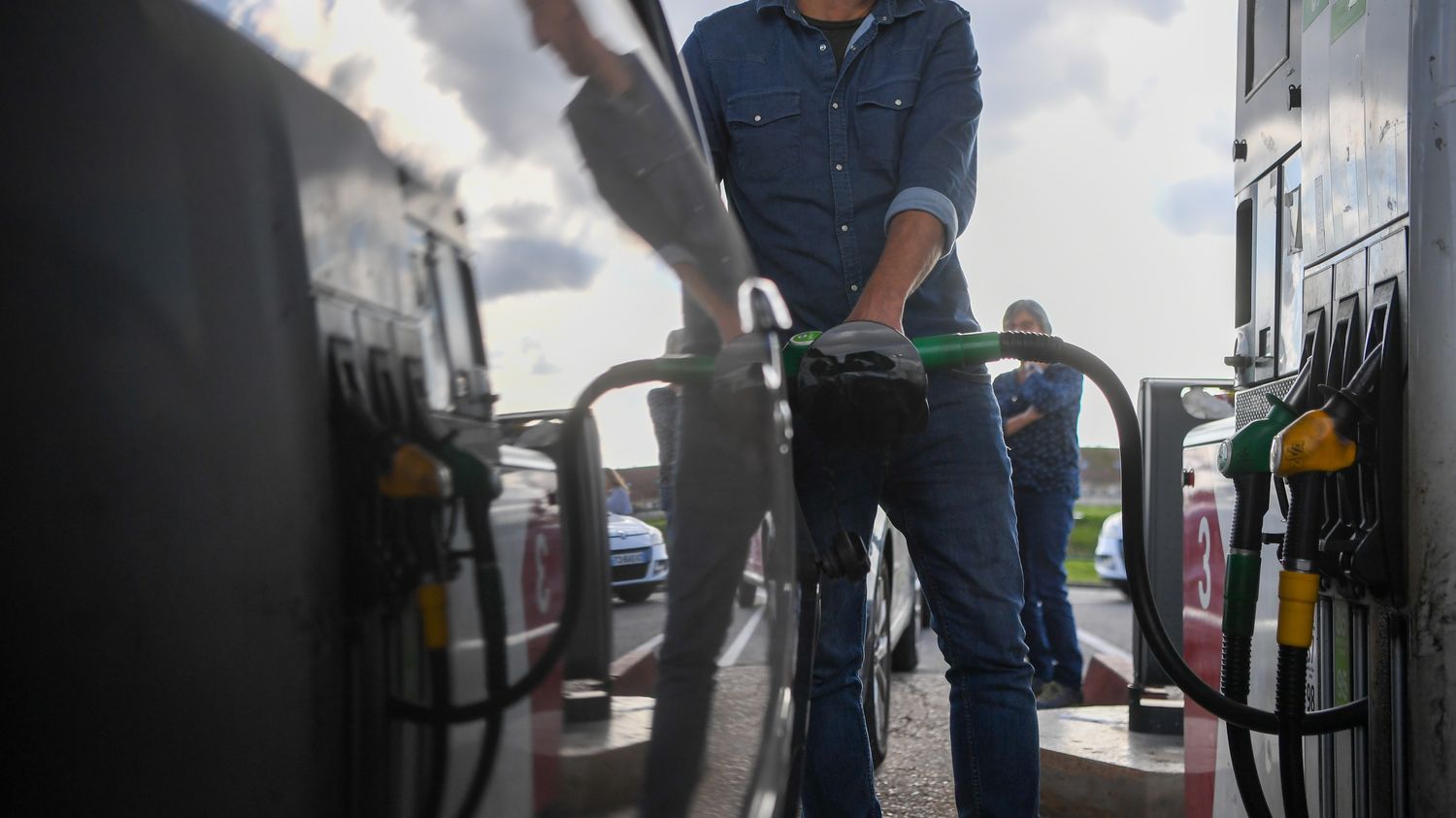 P Nurie De Carburant Il Est Urgent D Apprendre Vivre Sans Essence