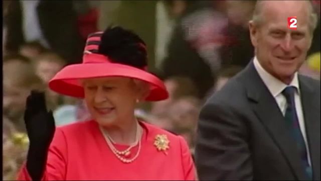 Royaume Uni La Garde Robe De La Reine Elizabeth Ii Expos E