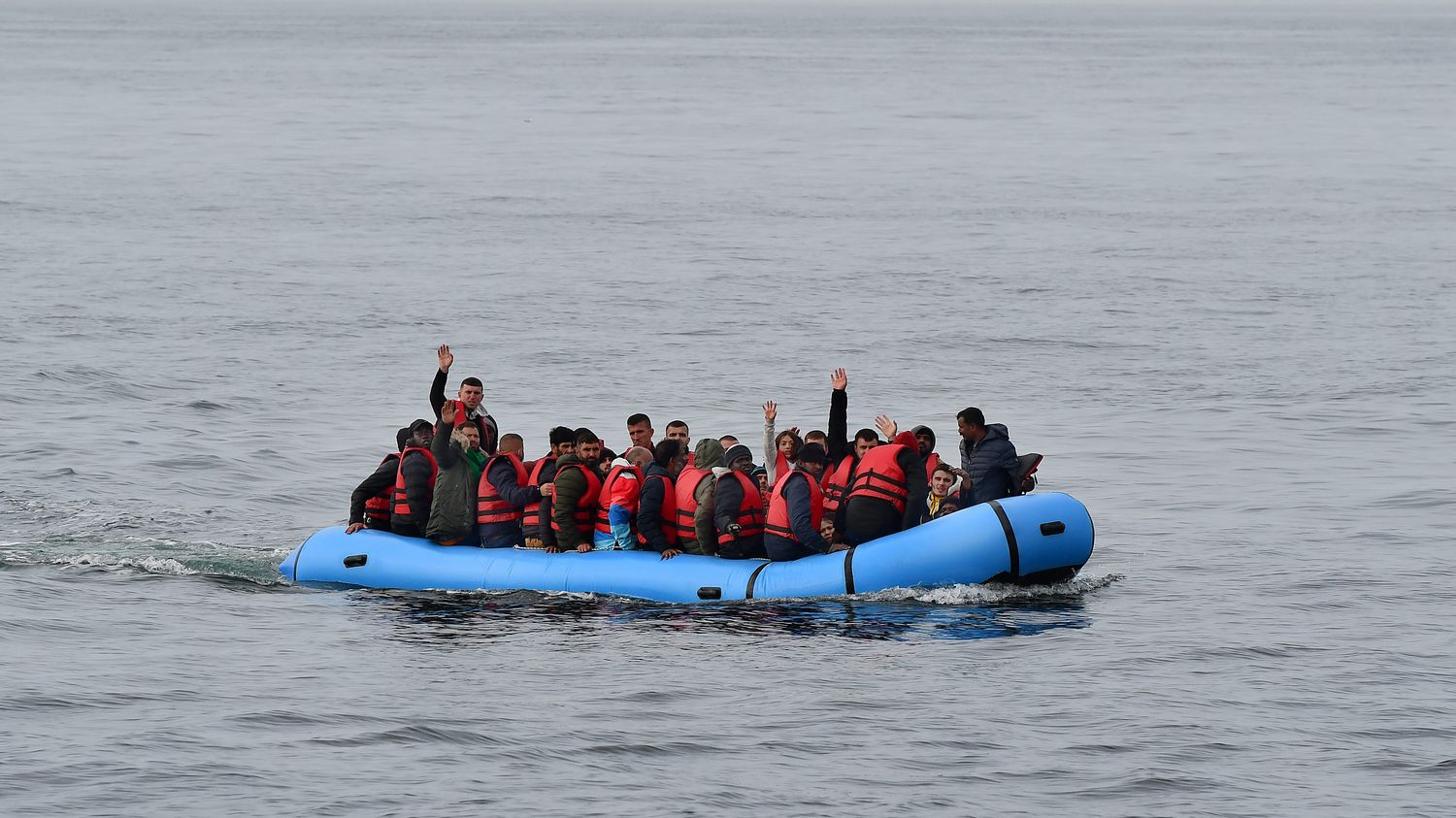 Naufrage De Migrants Dans La Manche En L Association Utopia