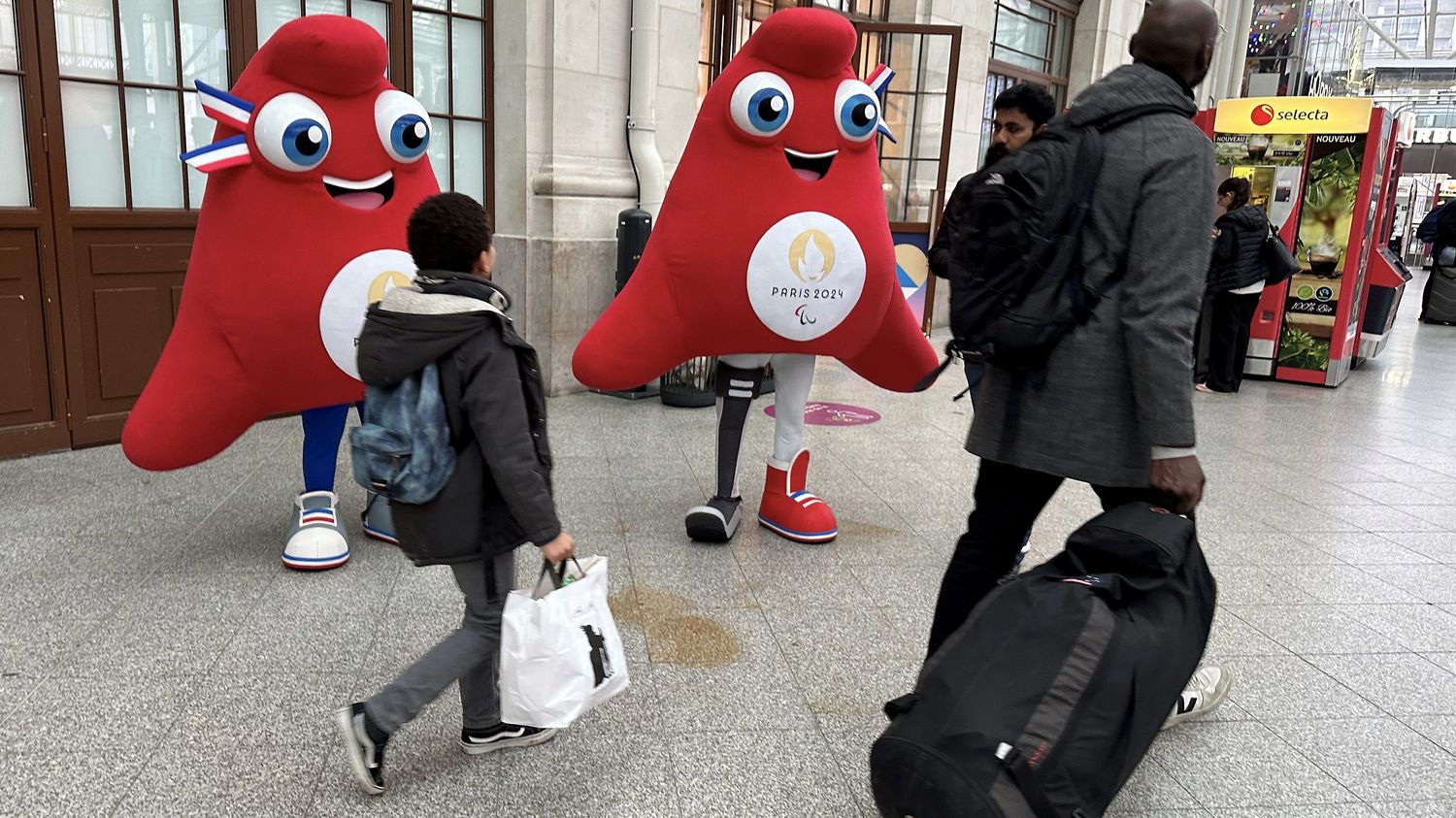 Paris Ratp Sncf Pompiers Ces Professions Qui Menacent De