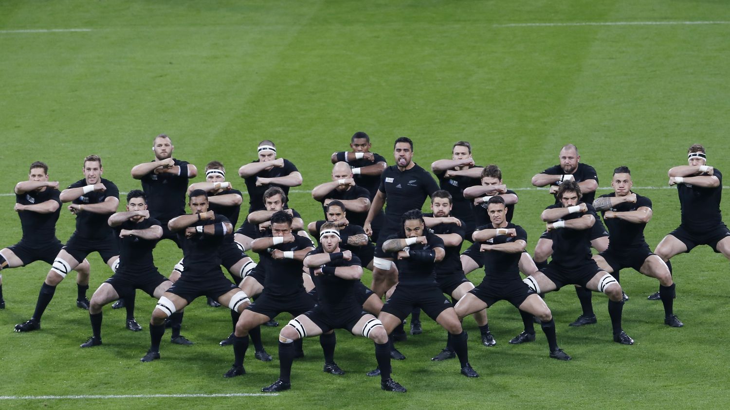 Rugby comment réussir le haka des All Blacks en sept gifs