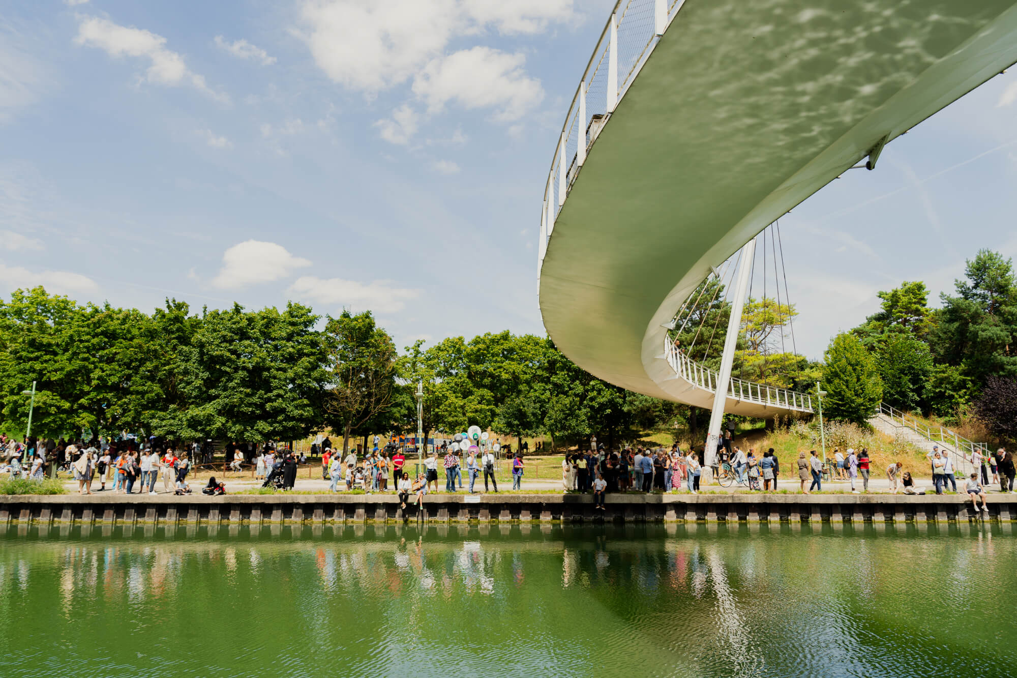 Bobigny, le long du canal de l'Ourcq