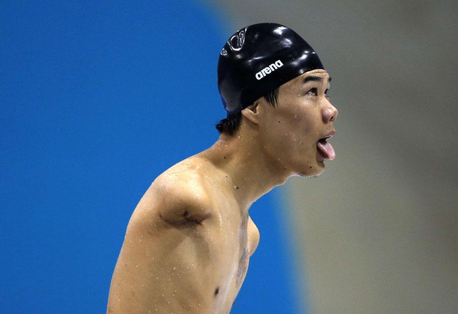 Le Chinois Zheng Tao &agrave; l'issue de la finale du 200 m 4 nages, le 3 septembre 2012.