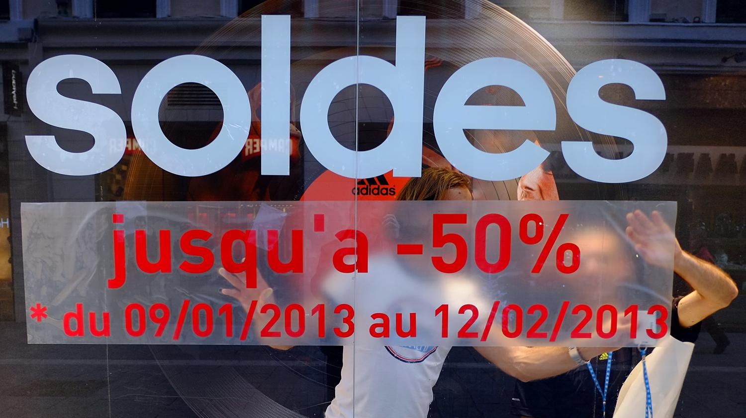 Cinq choses à savoir sur les soldes d'hiver, qui débutent aujourd'hui