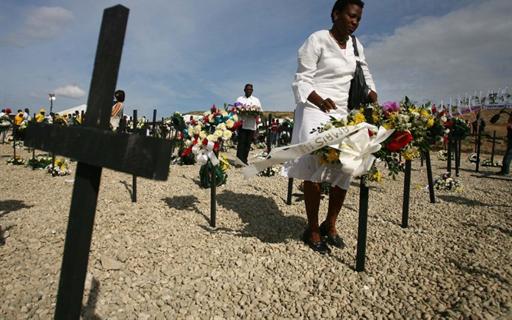 Haïti célébrait mardi la mémoire des victimes du séisme un ...