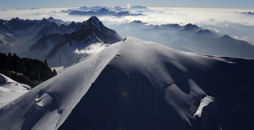 Le Mont Blanc Lascension Du Sommet De La Bêtise