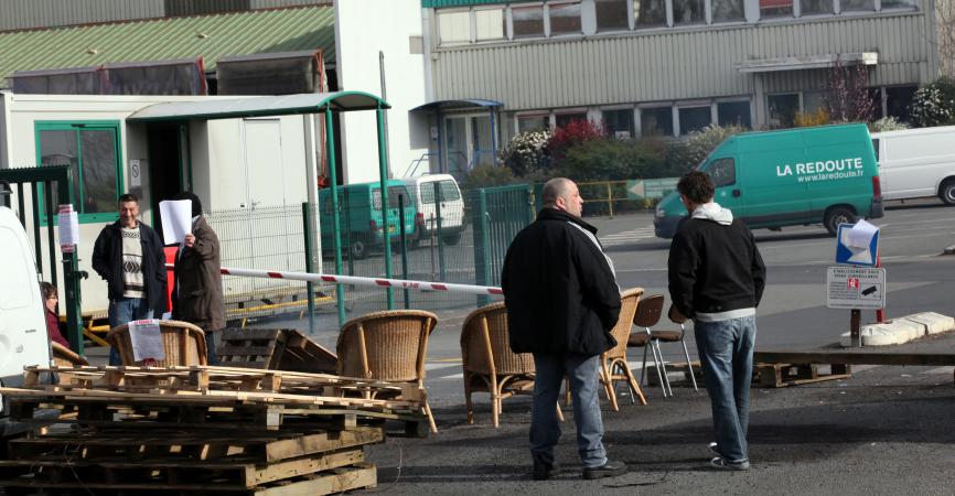 La Redoute Trois Questions Sur Le Bras De Fer Entre La Direction