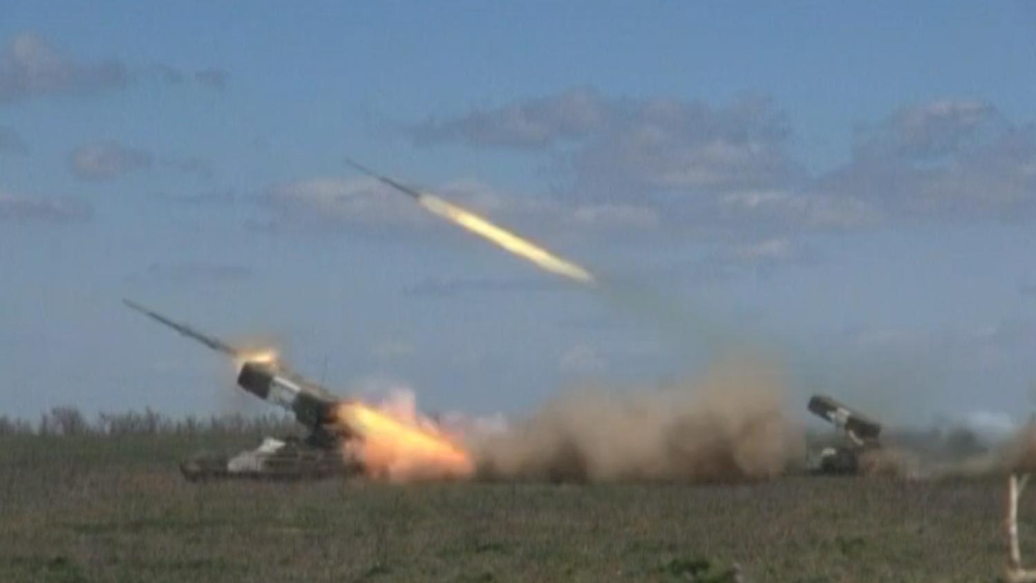 VIDEO. Les Forces Russes S'exercent En Tirant Des Roquettes Non Loin De ...