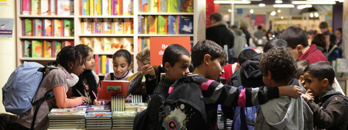 Salon Du Livre De Jeunesse De Montreuil 30 Ans Et Toutes Ses Dents