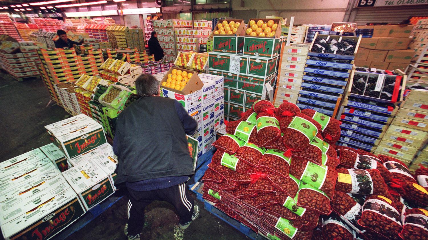 Rungis : un marché en pleine effervescence pour les fêtes de Noël