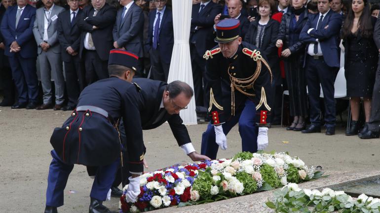 Revivez L Hommage Aux Victimes Des Attentats Preside Par Francois Hollande