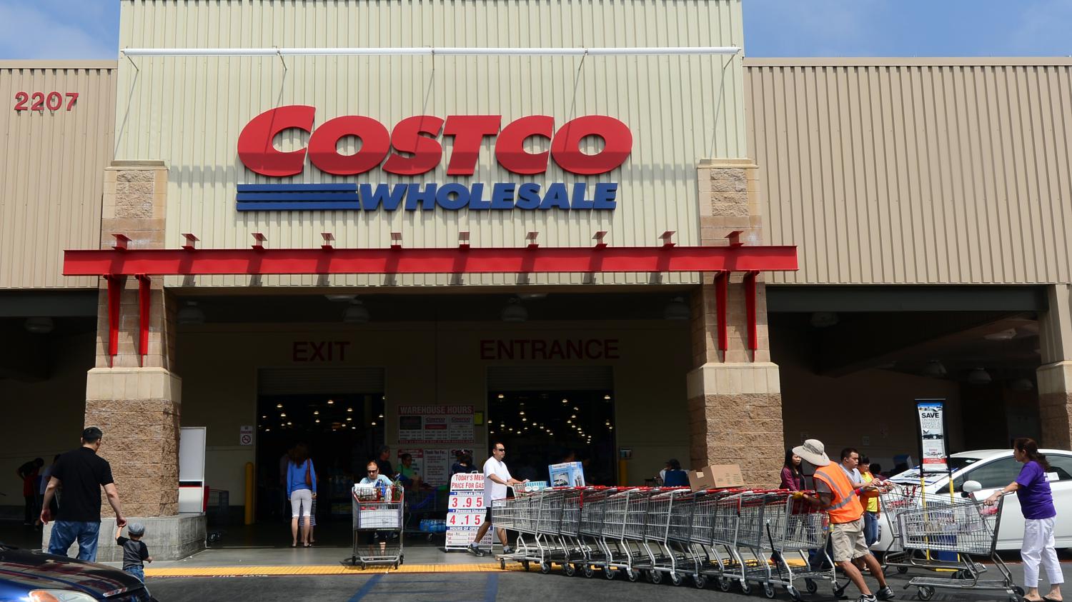 le-g-ant-am-ricain-de-la-distribution-costco-installe-son-premier