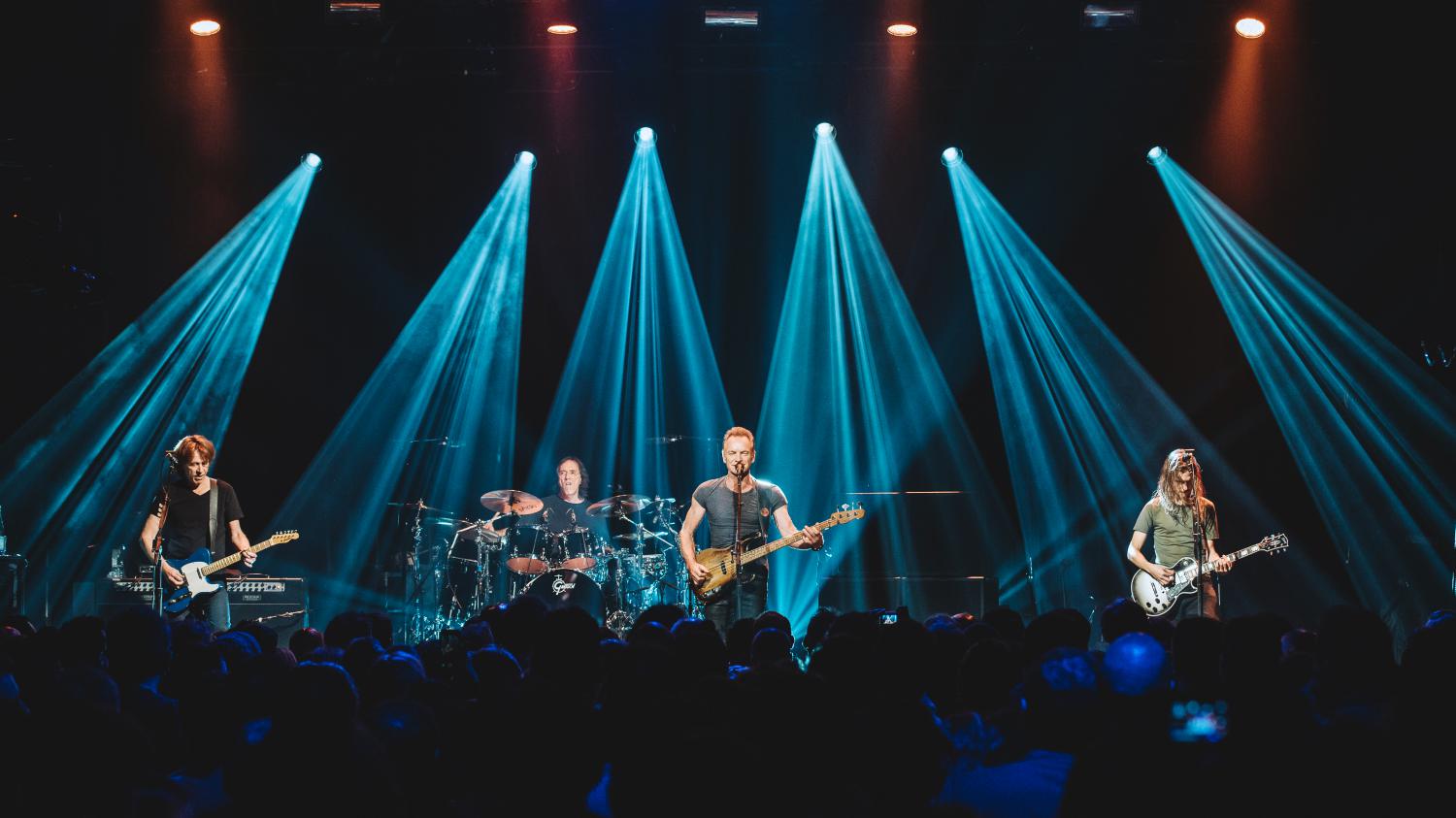 Concert de Sting la musique résonne de nouveau au Bataclan un an