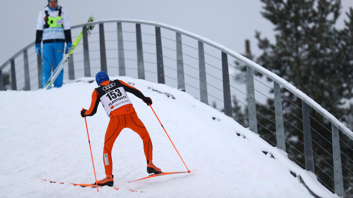 Video En Finlande Le Calvaire Dun Skieur De Fond