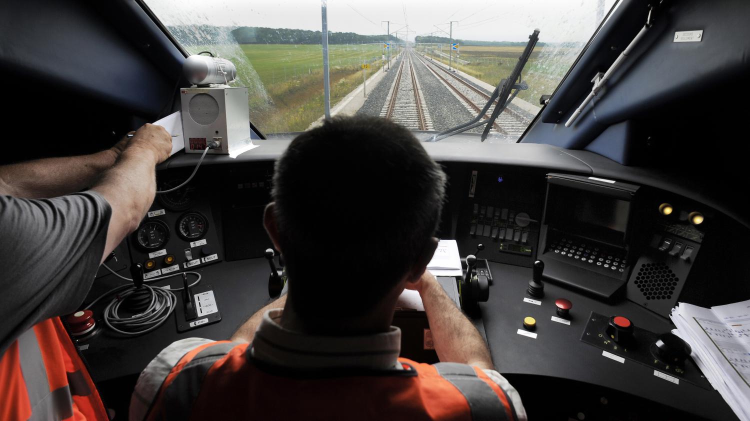 C Est Mon Boulot La Sncf Recrute Des Conducteurs De Train