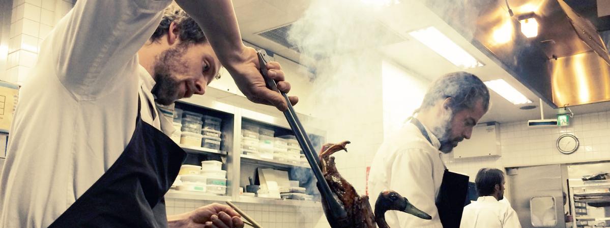 Noma Au Japon La Haute Cuisine Filmée Comme Un Sport De Combat