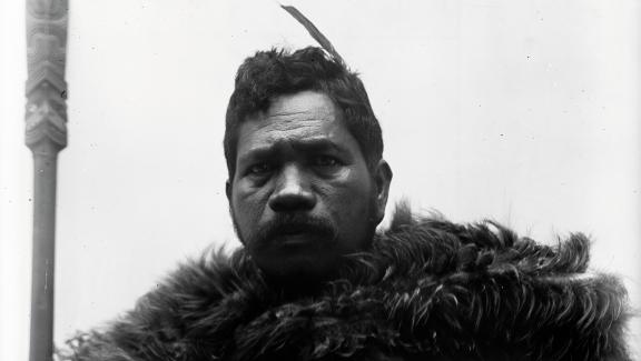 Exposition La Pierre Sacrée Des Māori Au Musée Du Quai - 