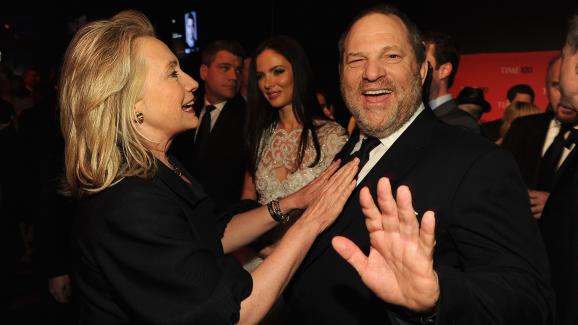 Hillary Clinton et Harvey Weinstein au gala du magazine \"Time\", le 24 avril 2012 à New York (Etats-Unis).&nbsp;