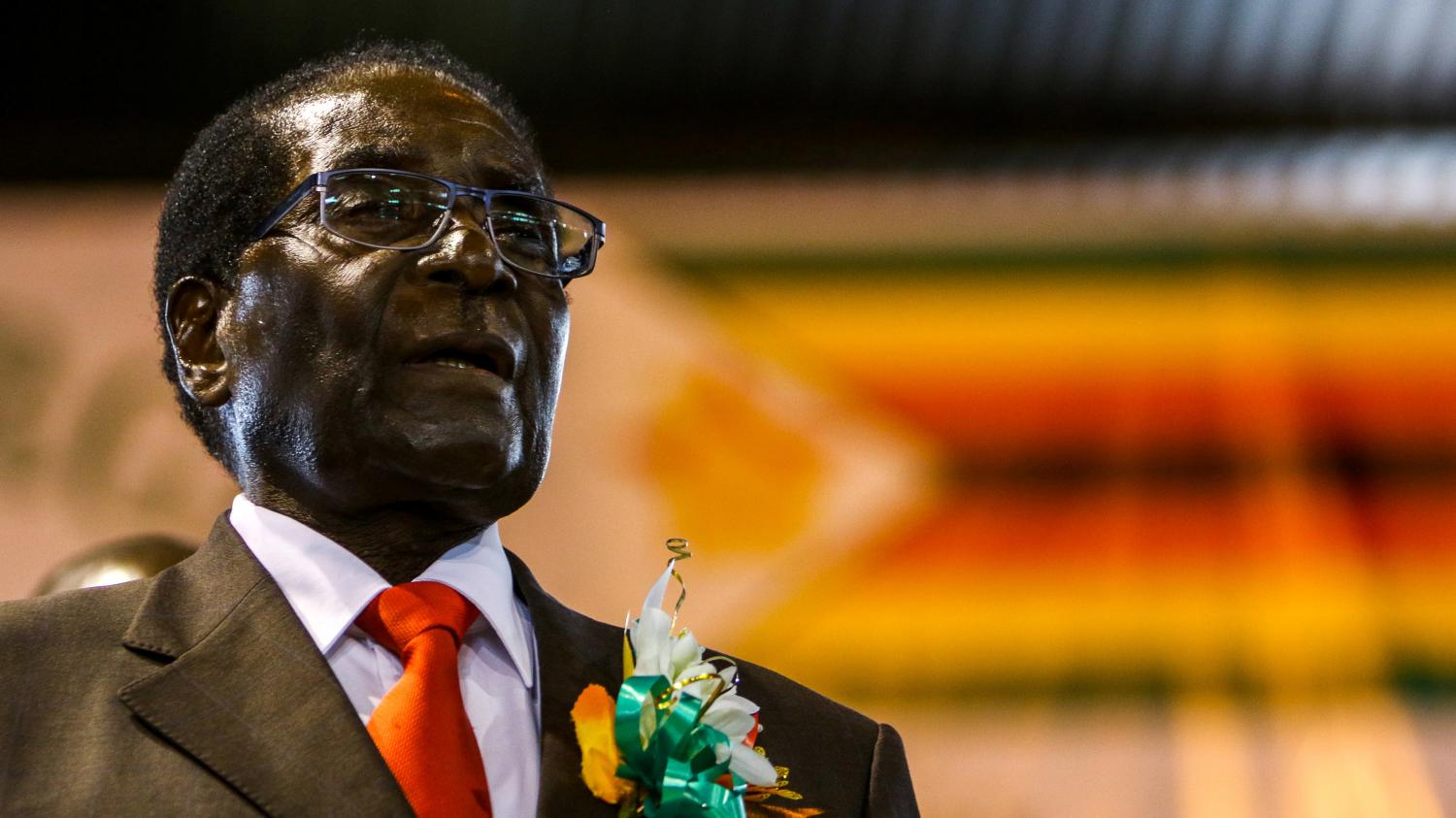 Zimbabwe : Le Président Robert Mugabe S'accroche Encore Au Pouvoir