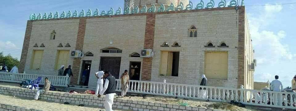 La mosquée&nbsp;Al Raoudah, à Bir Al-Abed, dans le nord&nbsp;du Sinaï&nbsp;(Egypte), a été visée par une attaque sanglante, le 24 novembre 2017.