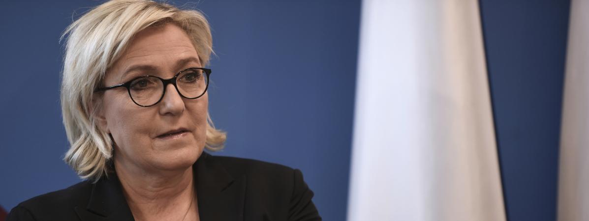 La présidente du Front national, Marine Le Pen, lors d\'une conférence de presse à Nanterre (Hauts-de-Seine), le 8 décembre 2017.&nbsp;