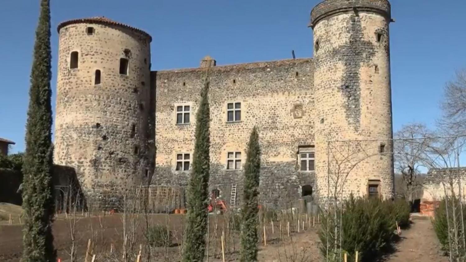 Patrimoine Le Renouveau Du Château De Saint Vidal