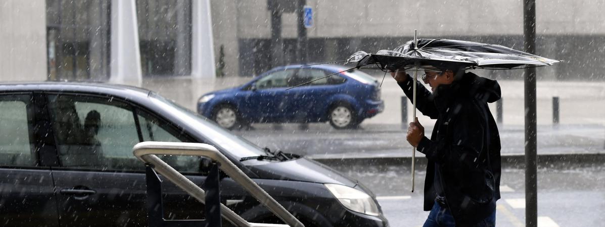 L\'épisode de froid qui touche une partie du pays lundi 30 avril 2018 ne devrait pas durer, selon les prévisionnistes de Météo France.