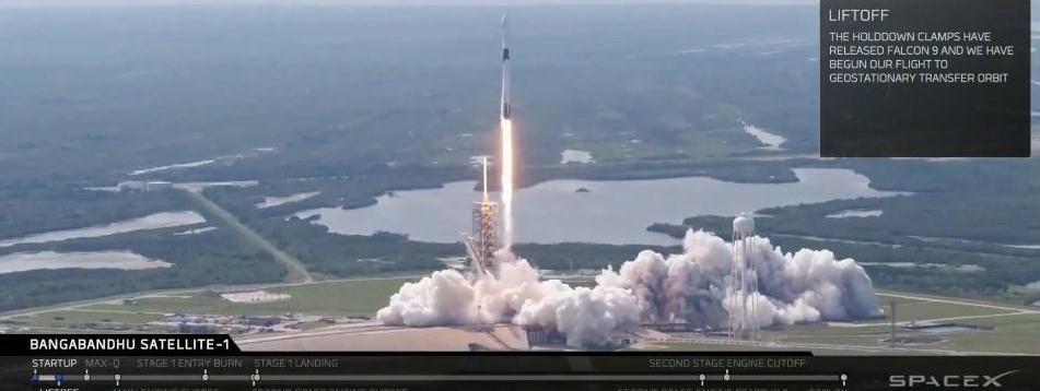 La fusée Falcon 9 Block 5, de la société américaine SpaceX,&nbsp;décolle de Cap Canaveral, en Floride (Etats-Unis), le 11 mai 2018.&nbsp;