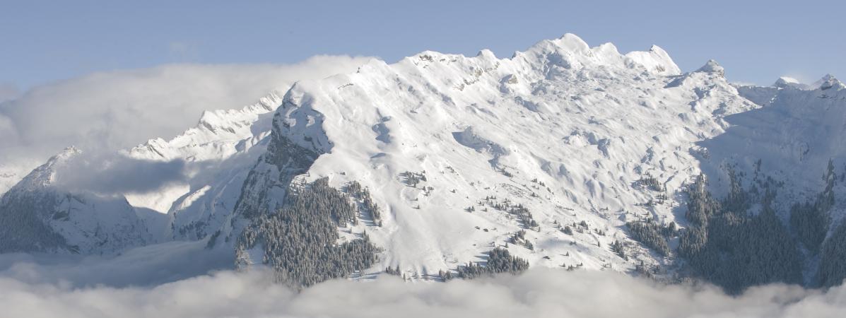 Vue de Samoëns (Haute-Savoie), le 27 avril 2017.