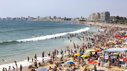 Coronavirus : les plages fermées aux Sables d'Olonne