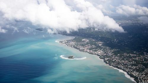 Le journal des Outre-mers. Guadeloupe : Comment remettre la machine du tourisme en marche ?