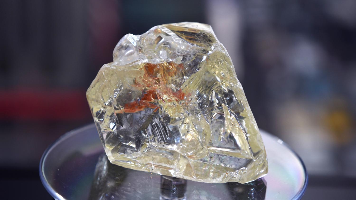 Un Million De Milliards De Tonnes De Diamant Se Cache Sous - 