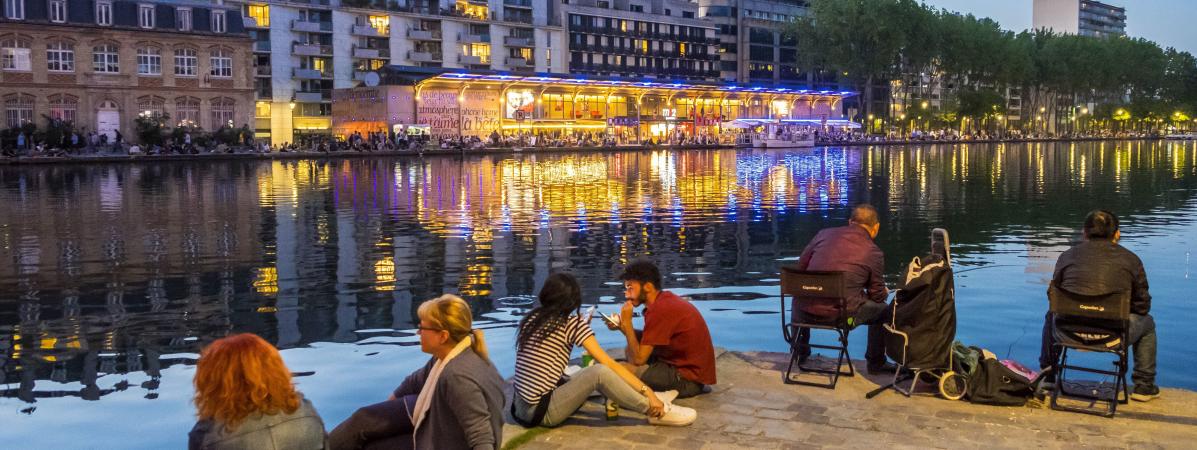 Paris Un Homme Se Noie Dans Le Bassin De La Villette Le