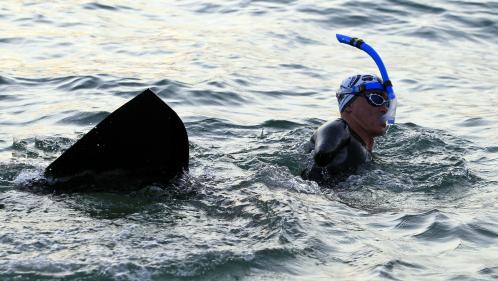 Handicap : Thierry Corbalan traverse la Méditerranée à la nage