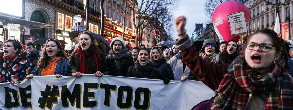 Des femmes manifestent lors de la Journée internationale des droits des femmes, le 8 mars 2018 à Paris.