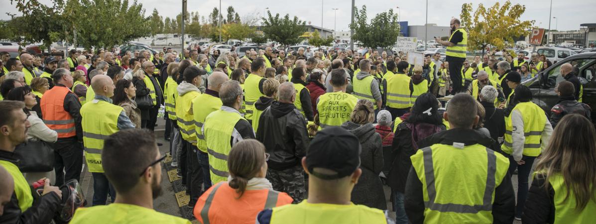 Recit Blocage Du 17 Novembre Comment Les Gilets Jaunes