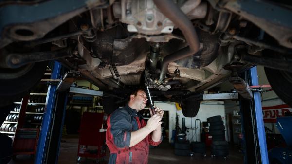 Automobile : embouteillage pour le contrôle technique