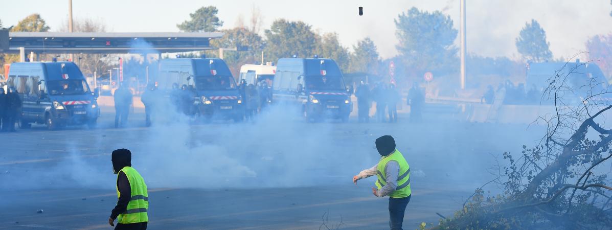 Gilets Jaunes Mobilisation Près De Bordeaux Et à Toulouse