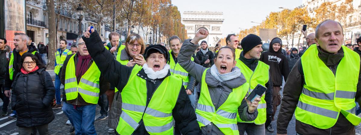 Gilets Jaunes Un Appel à Bloquer Paris Samedi Prochain