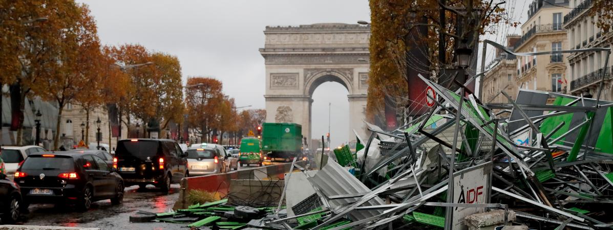 En Images Les Champs Elysées Dévastés Au Lendemain De La