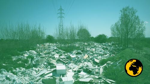 #AlertePollution : rivières ou sols contaminés, déchets industriels abandonnés... Vous vivez près d'un site pollué ? Alertez-nous