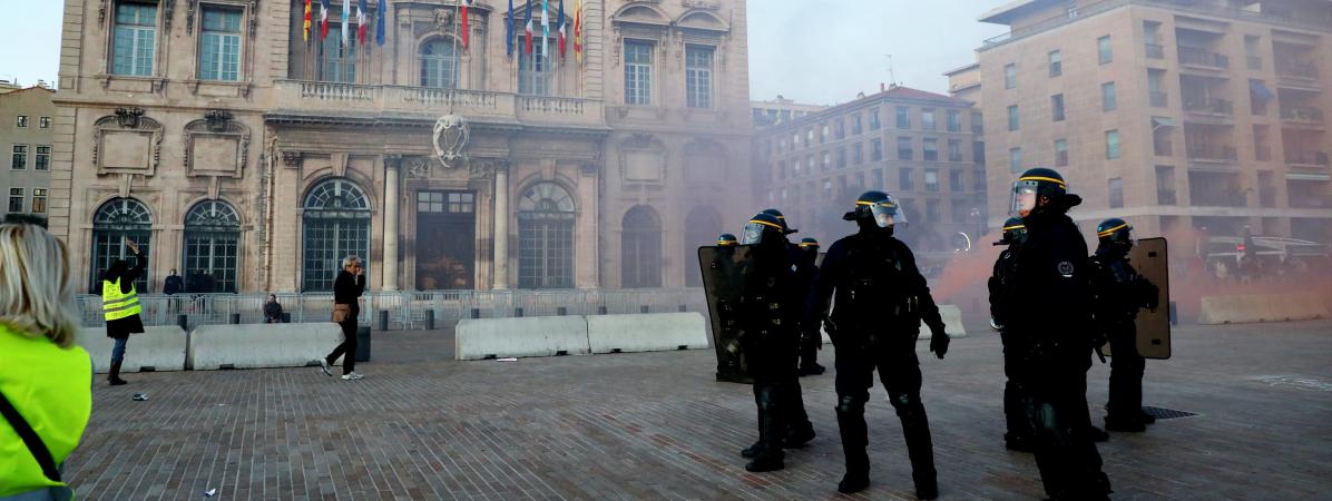 Gilets Jaunes Ce Que Lon Sait De La Mort Dune