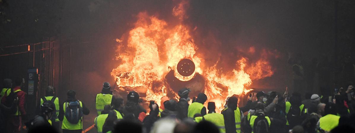 Cauchemar Jaune Atmosphère De Guerre Civile Comment